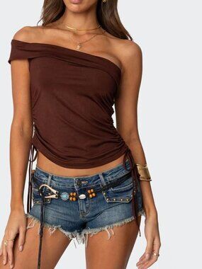 Edikted off the shoulder top size xs